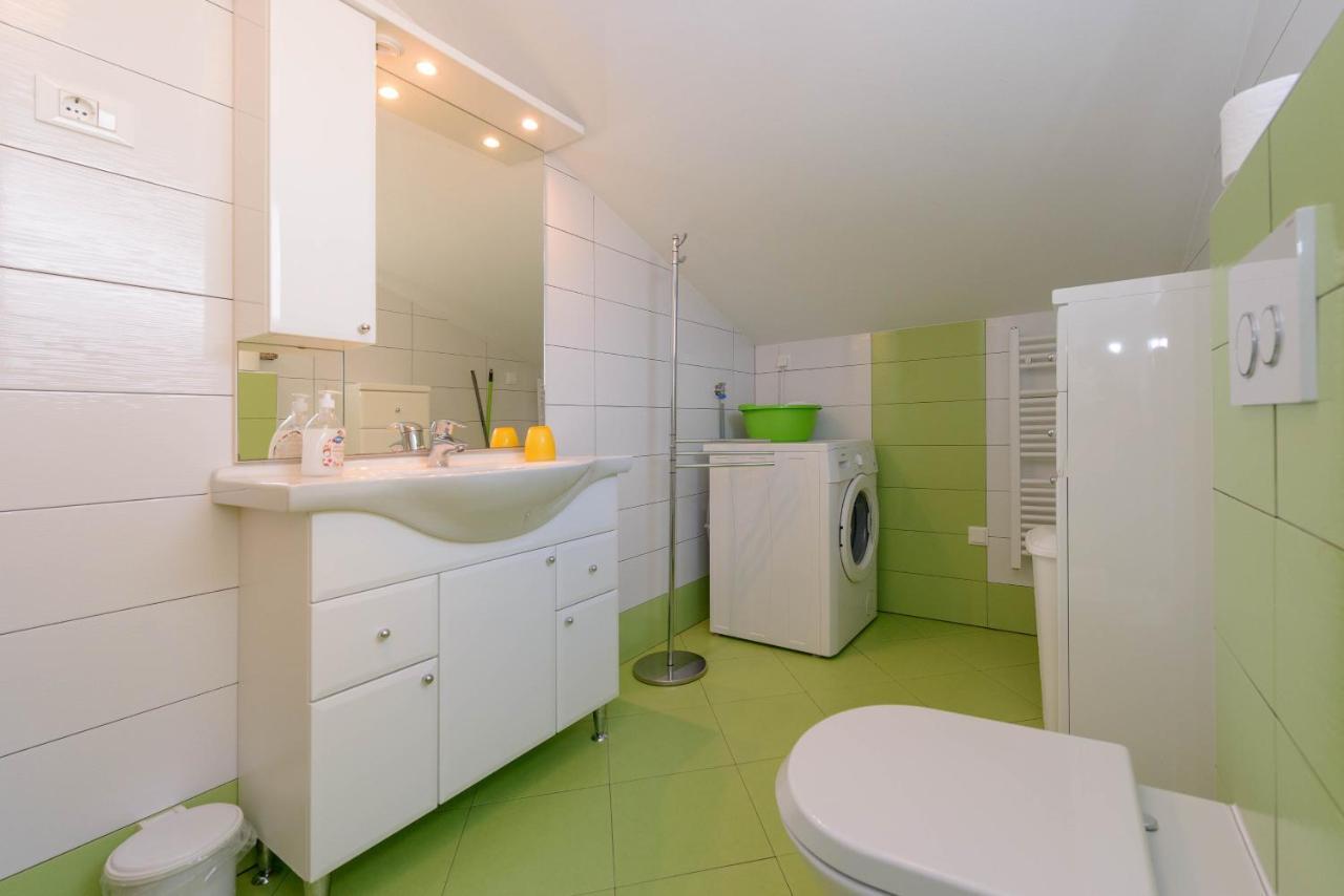 Apartments Milar 로비니 외부 사진